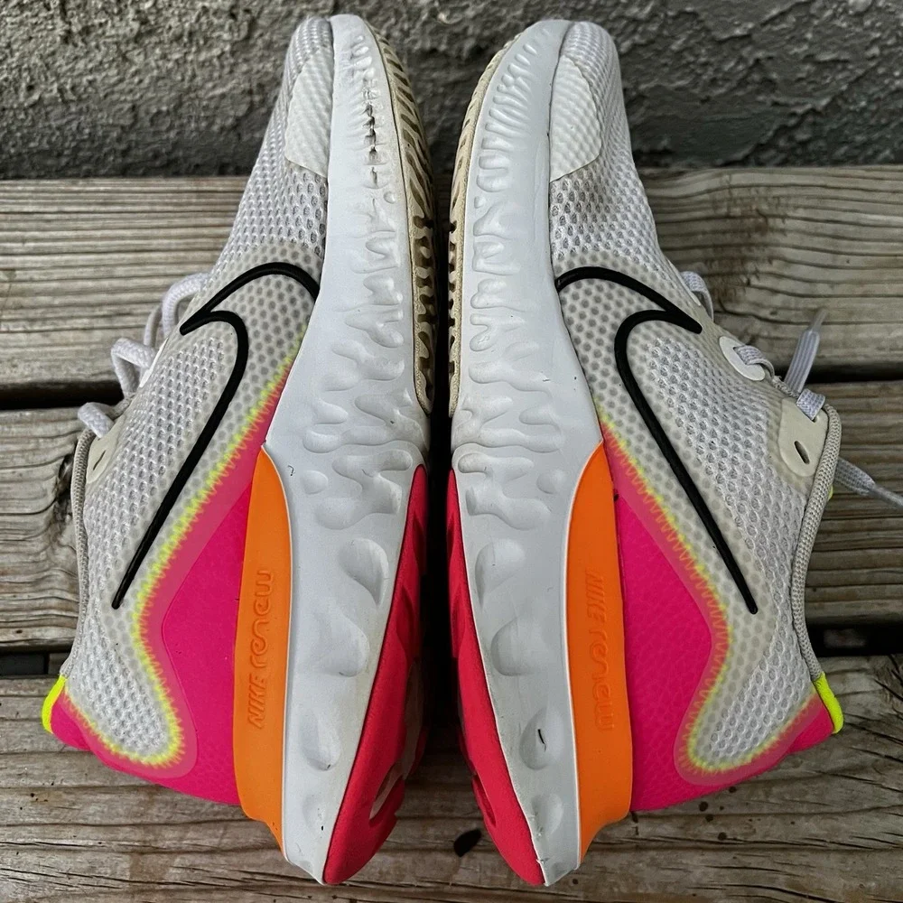 NIKE Shoes Women Size 8 RENEW RUN PINK ORANGE TRIM CK6360-005